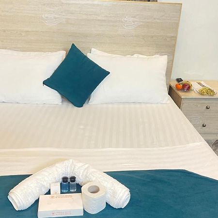 Midways Guest House And Hotels 이슬라마바드 외부 사진