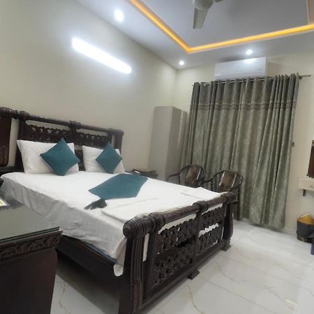 Midways Guest House And Hotels 이슬라마바드 외부 사진