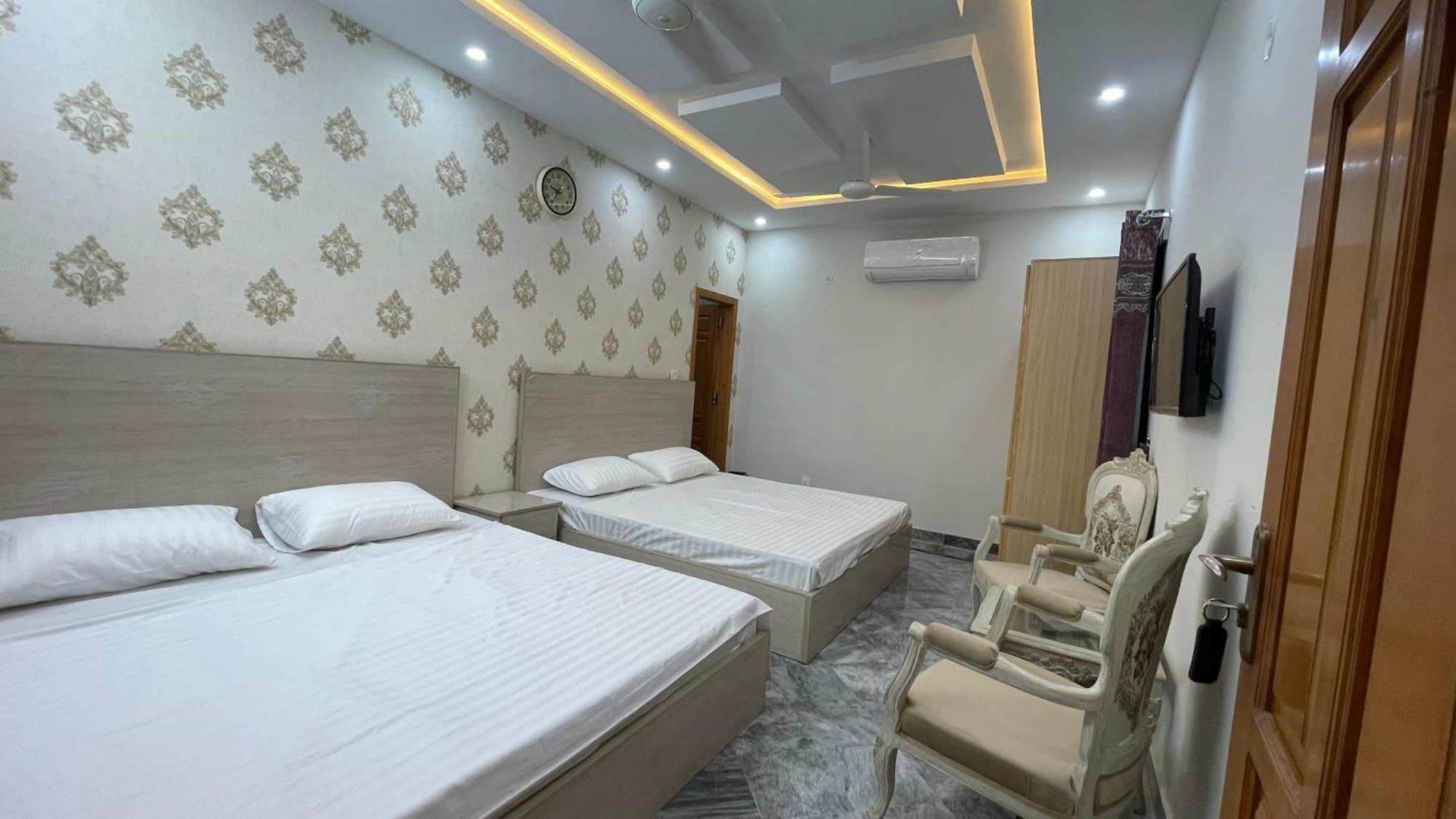 Midways Guest House And Hotels 이슬라마바드 외부 사진