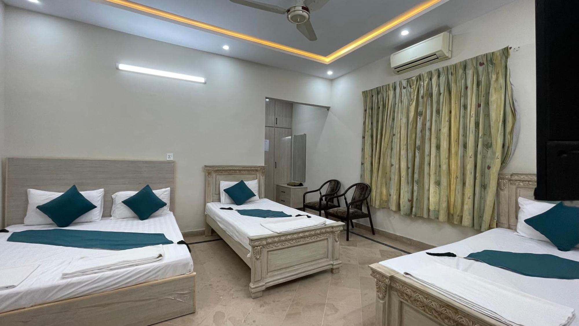 Midways Guest House And Hotels 이슬라마바드 외부 사진