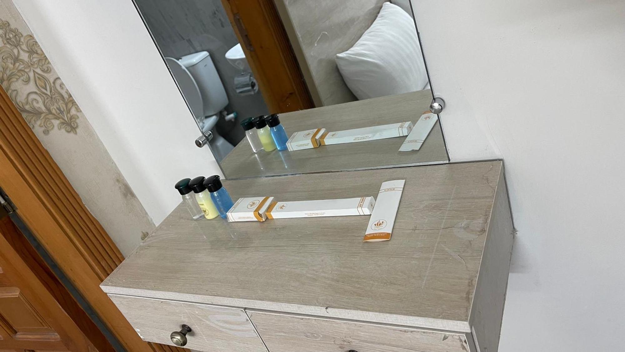 Midways Guest House And Hotels 이슬라마바드 외부 사진